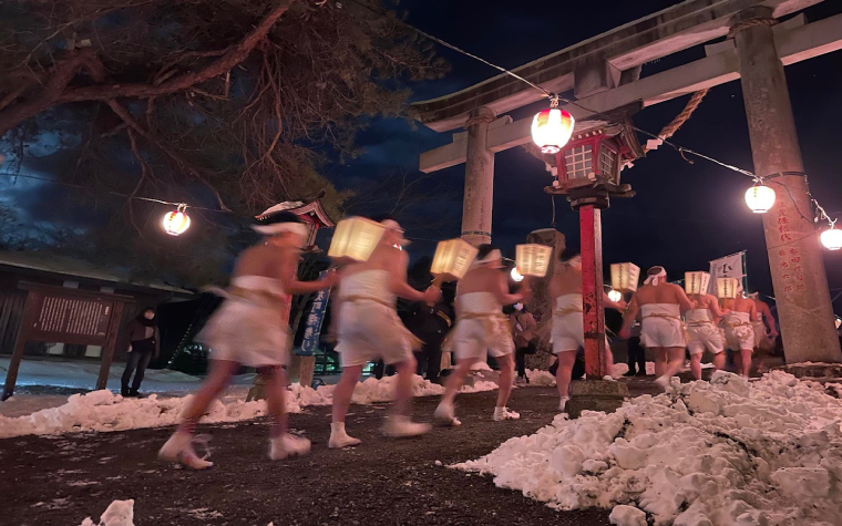 巌龍神社「裸参り」