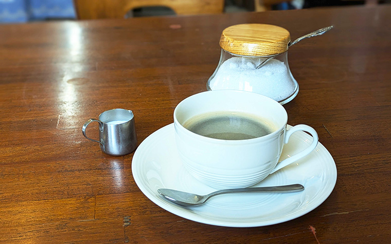 地域に愛される味｜喫茶待月で味わう名物ナポリタンと挽きたてコーヒーをどうぞ