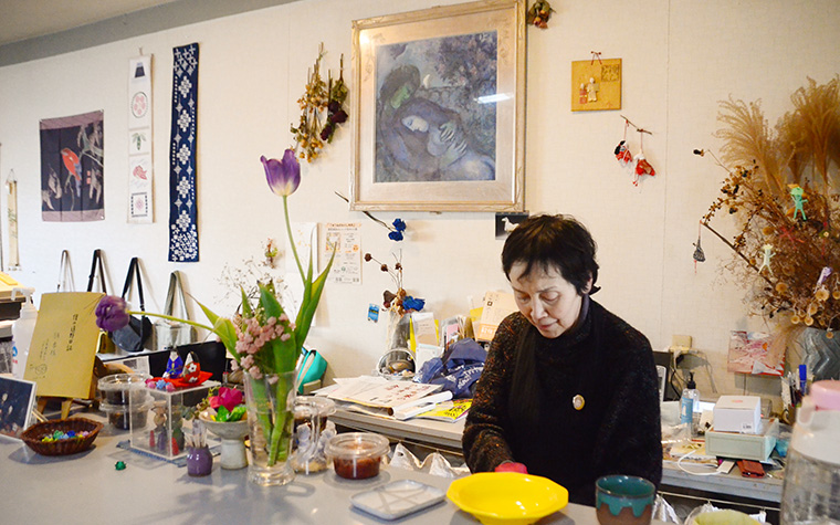 アクセサリー&cafe 詩季|店内カウンター席